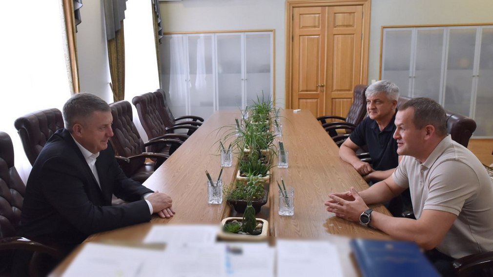 Александр Богомаз встретился с заместителем военного коменданта ЛНР, полковником Сергеем Ковалевым   