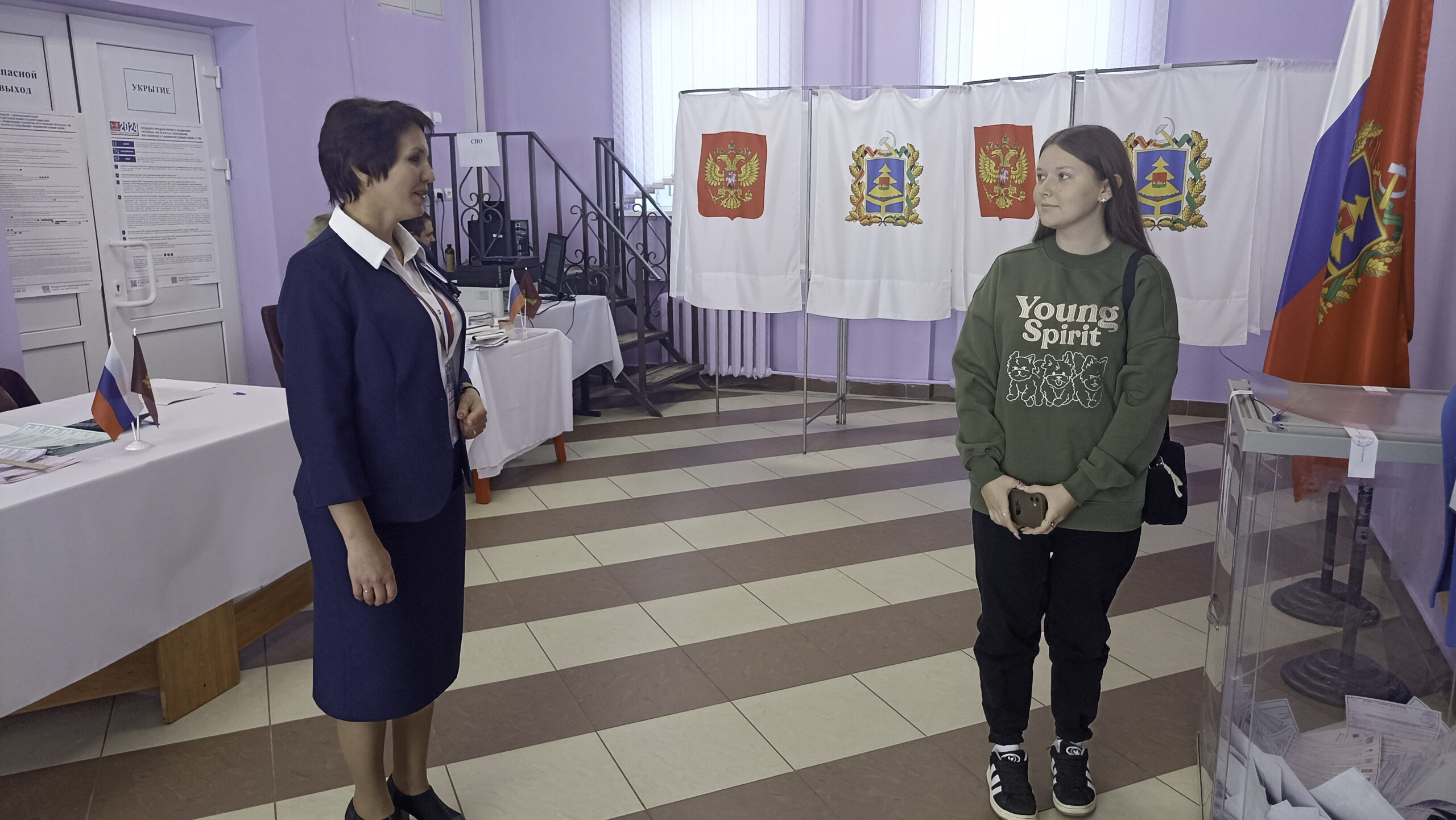 Студентка Брянского профессионально-педагогического колледжа впервые голосовала на выборах