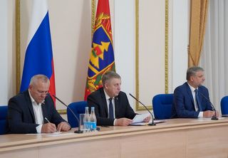 Губернатор Брянщины Александр Богомаз в своём телеграм канале рассказал о принятых мерах поддержки семьям участников специальной военной операции