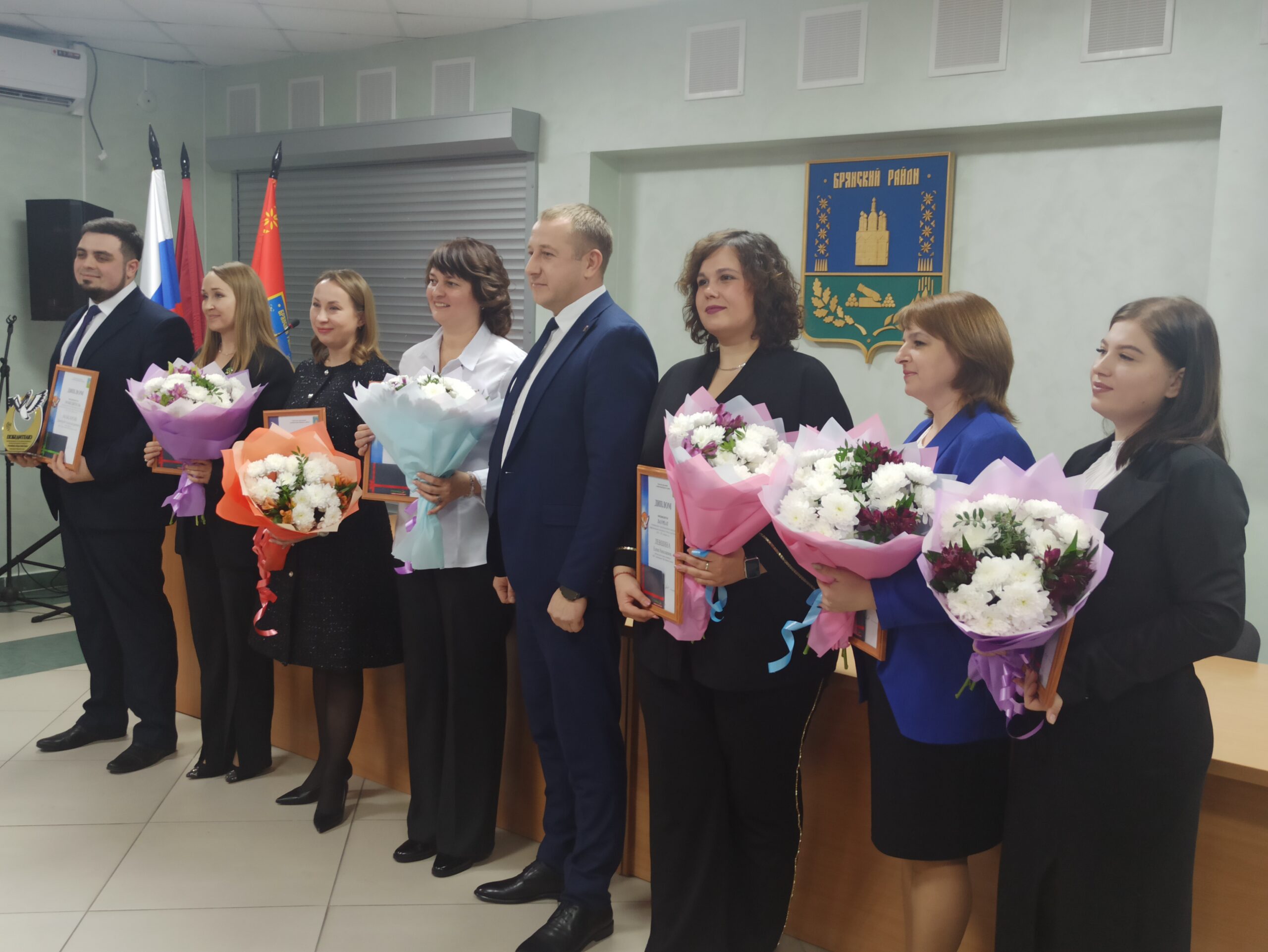 В Брянском районе чествовали лучших воспитателей и учителей