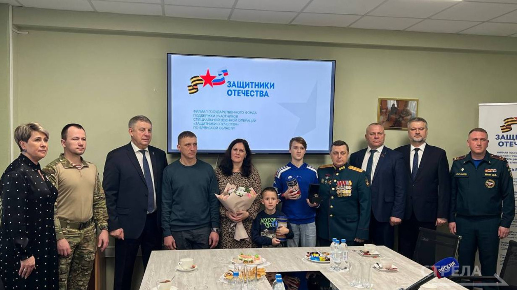 Губернатор Брянской области встретился с героем СВО 