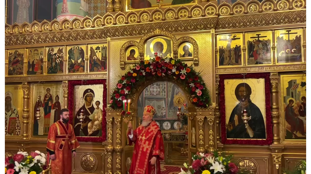 Митрополит Брянский и Севский Александр поздравил верующих с праздником Пасхи