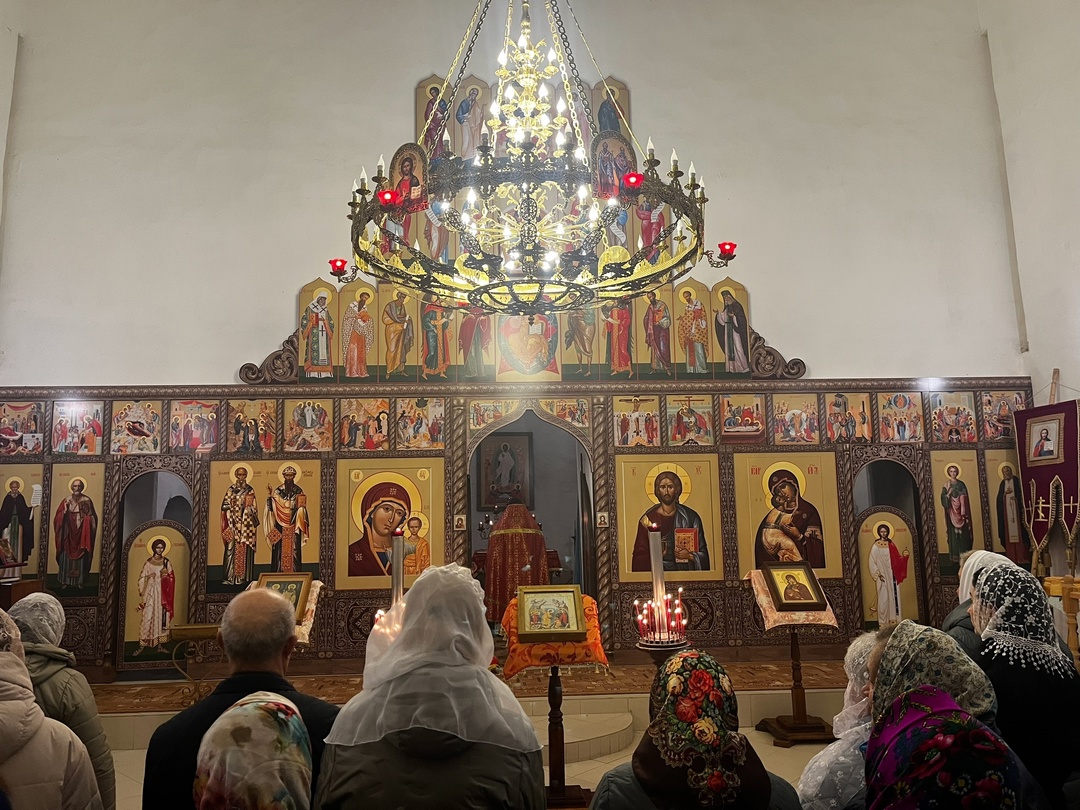 Руководители Брянского района поздравили жителей с Светлым Христовым Воскресеньем