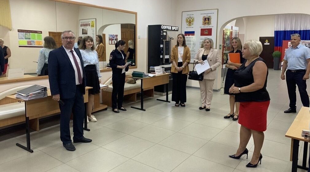 В Брянске проверяют готовность школ к началу учебного года