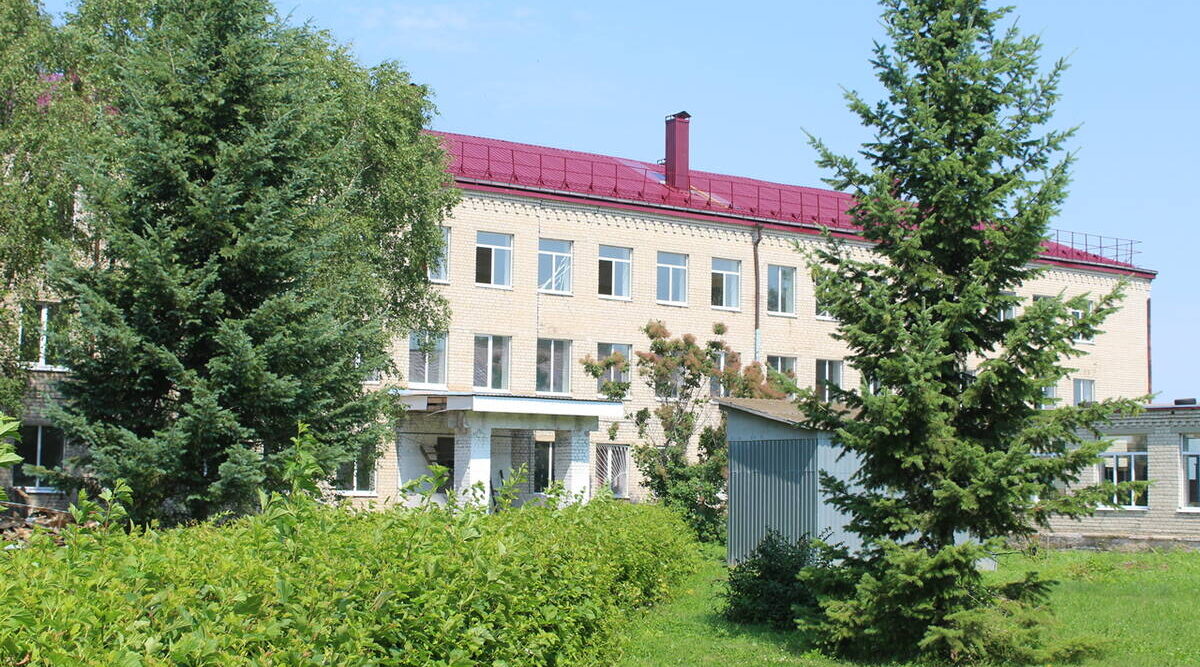 В комаричской школе продолжается капитальный ремонт