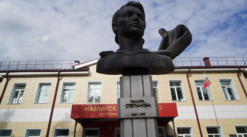 В Навле капитально отремонтировали две школы