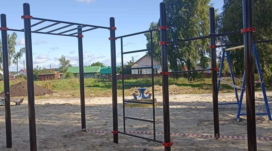 Игровое оборудование, тренажеры и зона воркаута