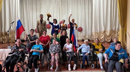 В Доме-интернате выступили артисты