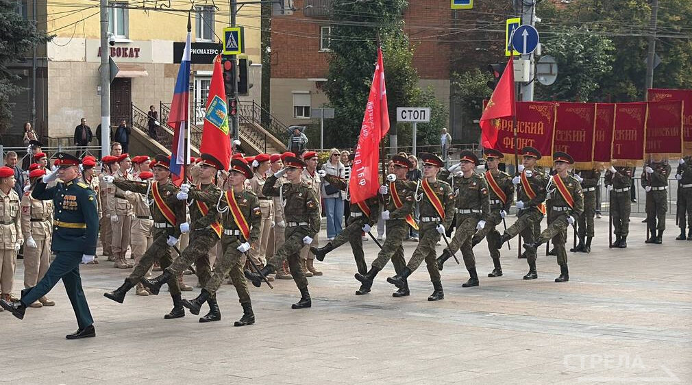 На площади Партизан прошли торжества