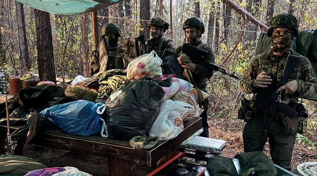 В Суземке волонтеры помогают военнослужащим
