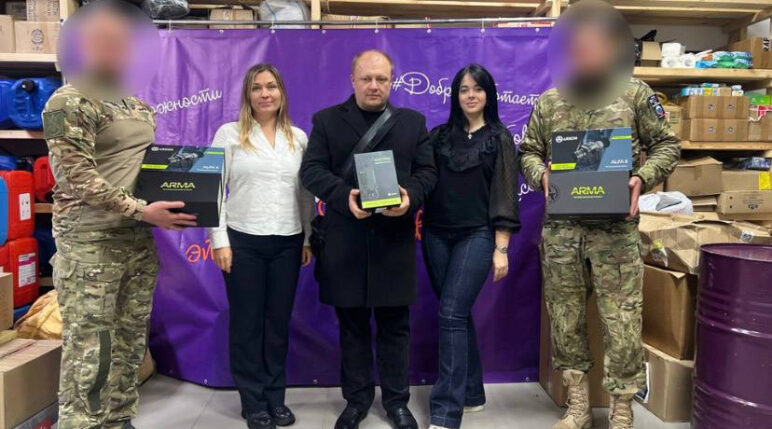 Бойцы СВО поблагодарили брянцев за тепловизоры и бинокль
