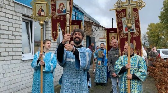 В храме с. Глинищево совершено соборное служение.