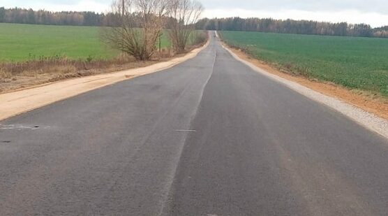 В Клинцовском районе завершается ремонт участка автодороги Смотрова Буда — Великая Топаль – Климово