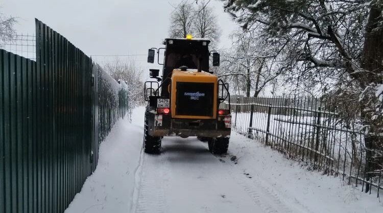 В Глинищевском сельском поселении расчищают дороги