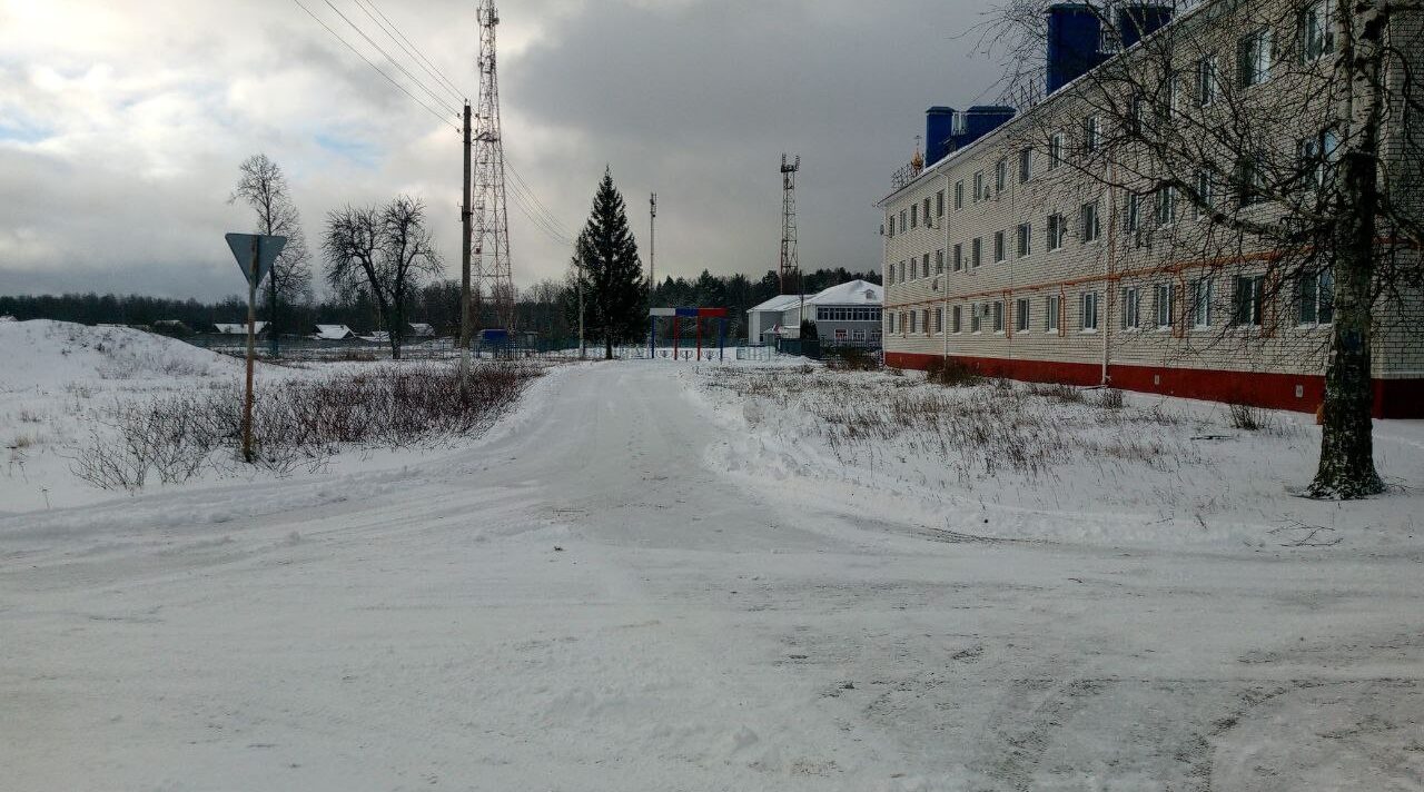 Пальцовское и Снежское поселения Брянского района борются со снегом