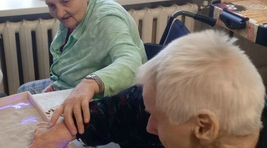 В Дарковичском доме-интернате практикуют песочную терапию