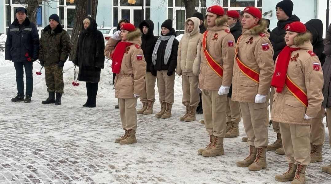 В Брянске стартовал патриотический месячник