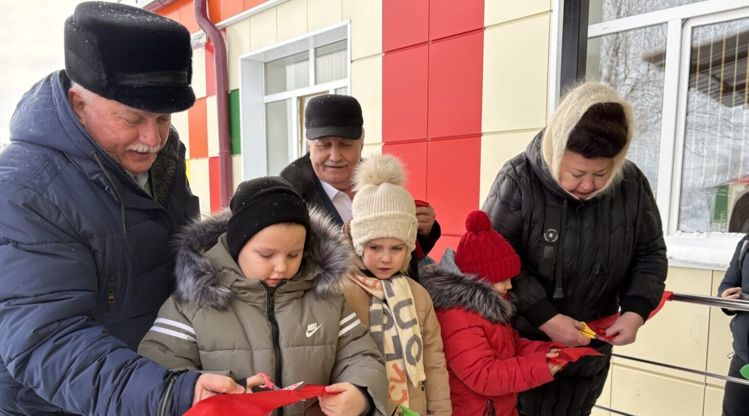 В Погаре после капитального ремонта открыли детский сад «Ёлочка»