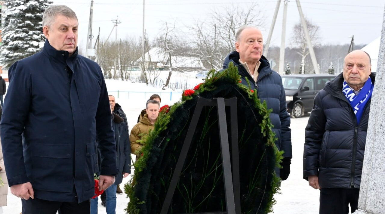 Николай Патрушев посетил брянское село партизанской славы Журиничи