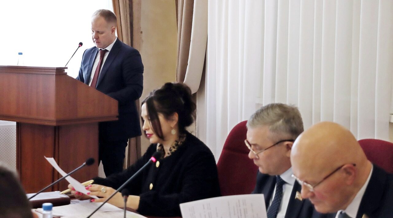 Состоялось заседание комитета по вопросам социальной политики и здравоохранения