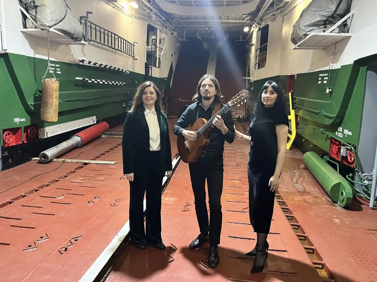 Брянские музыканты дали концерт в трюме боевого корабля