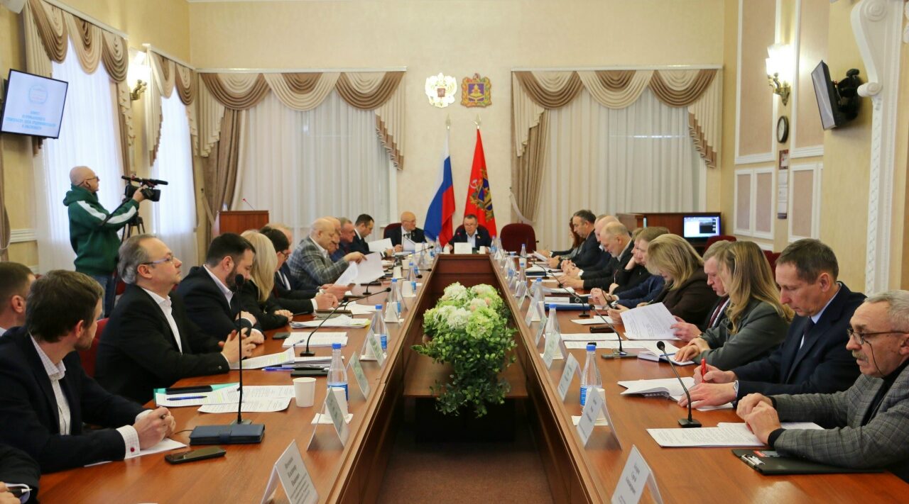 В Брянске состоялось заседание комитета по промышленности