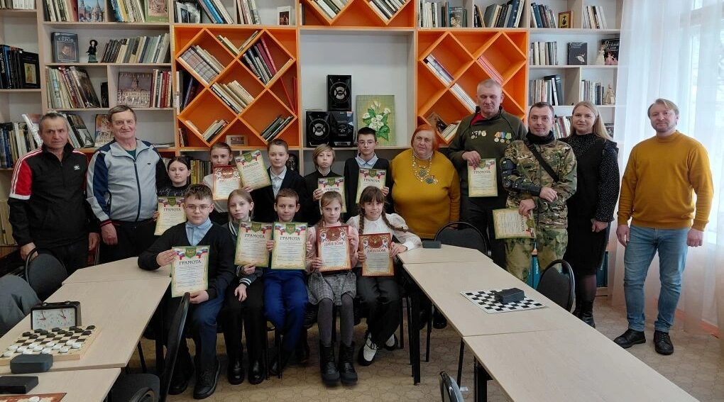 Шахматный турнир «Ваш ход» на базе Центральной библиотеки Брянского района