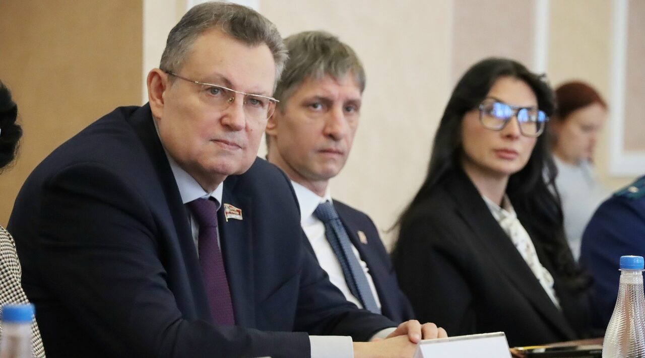 Состоялось собрание комитета по вопросам социальной политики и здравоохранения Брянской области