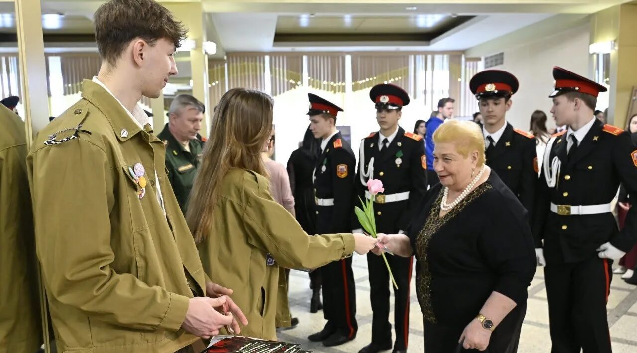 Губернатор Брянской области напомнил имена женщин Героев