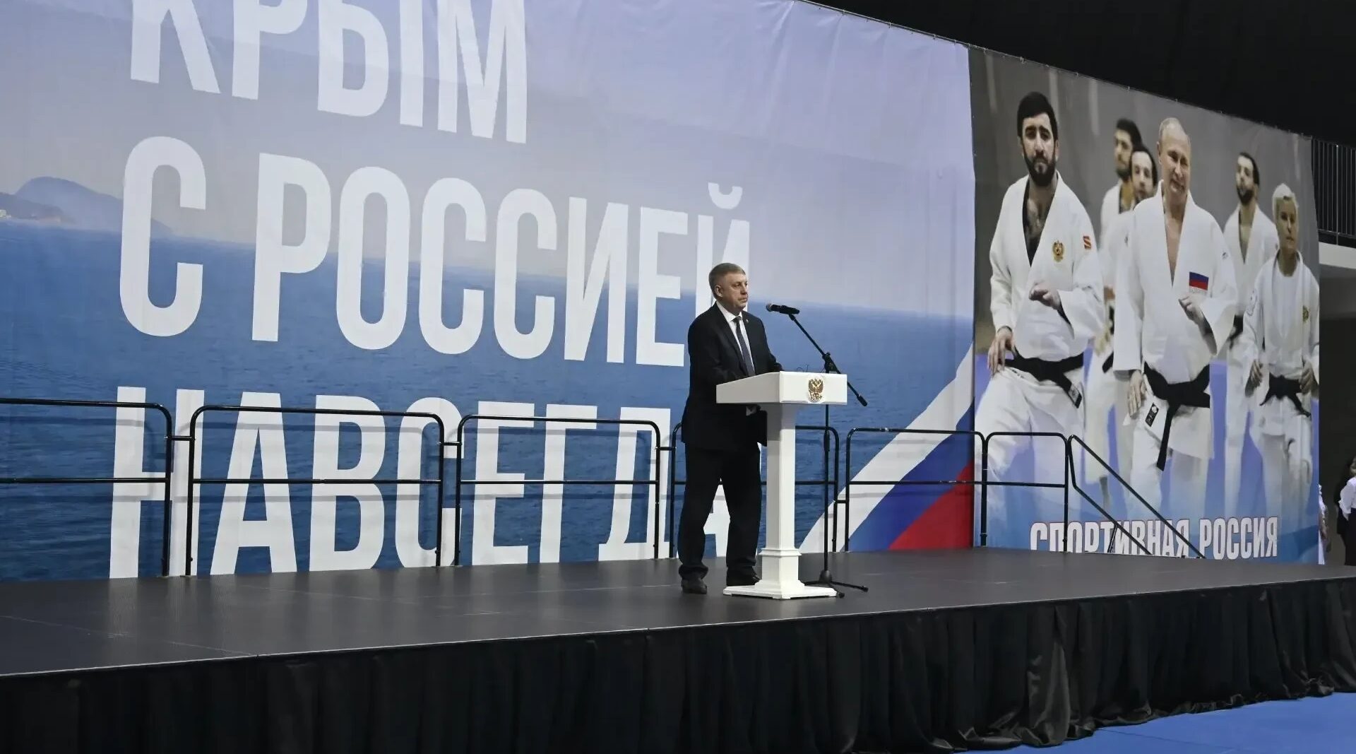 Губернатор Брянщины поздравил земляков со знаменательной датой