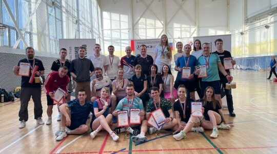 В Брянске прошли межрегиональные соревнования по бадминтону