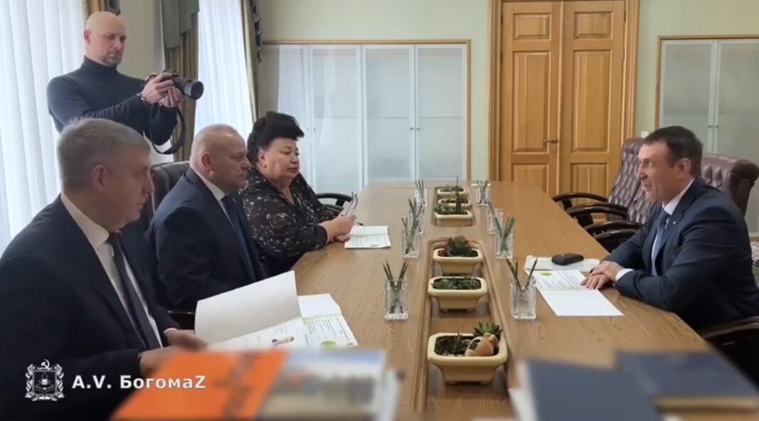 Губернатор встретился с с управляющим Брянским отделением ПАО Сбербанк