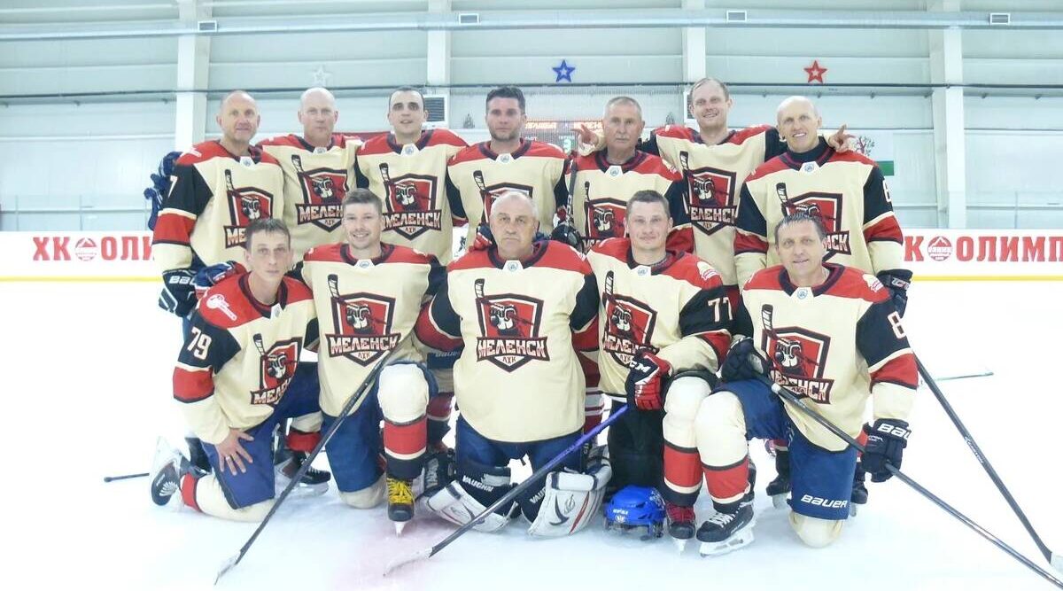 Стародубская хоккейная команда — чемпионо любительской лиги