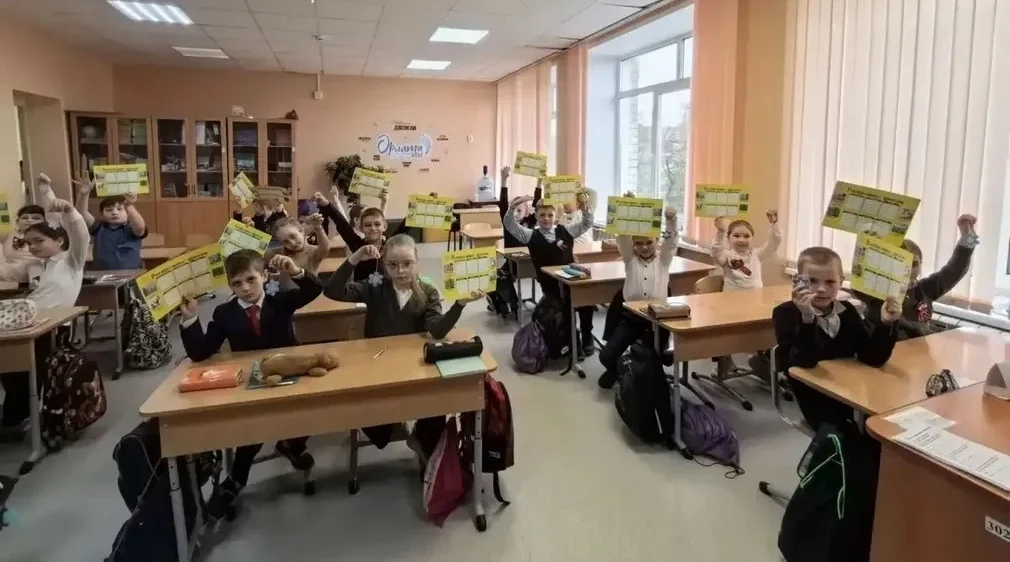 Сотрудники «Россети Центр» рассказали брянским школьникам о правилах электробезопасности