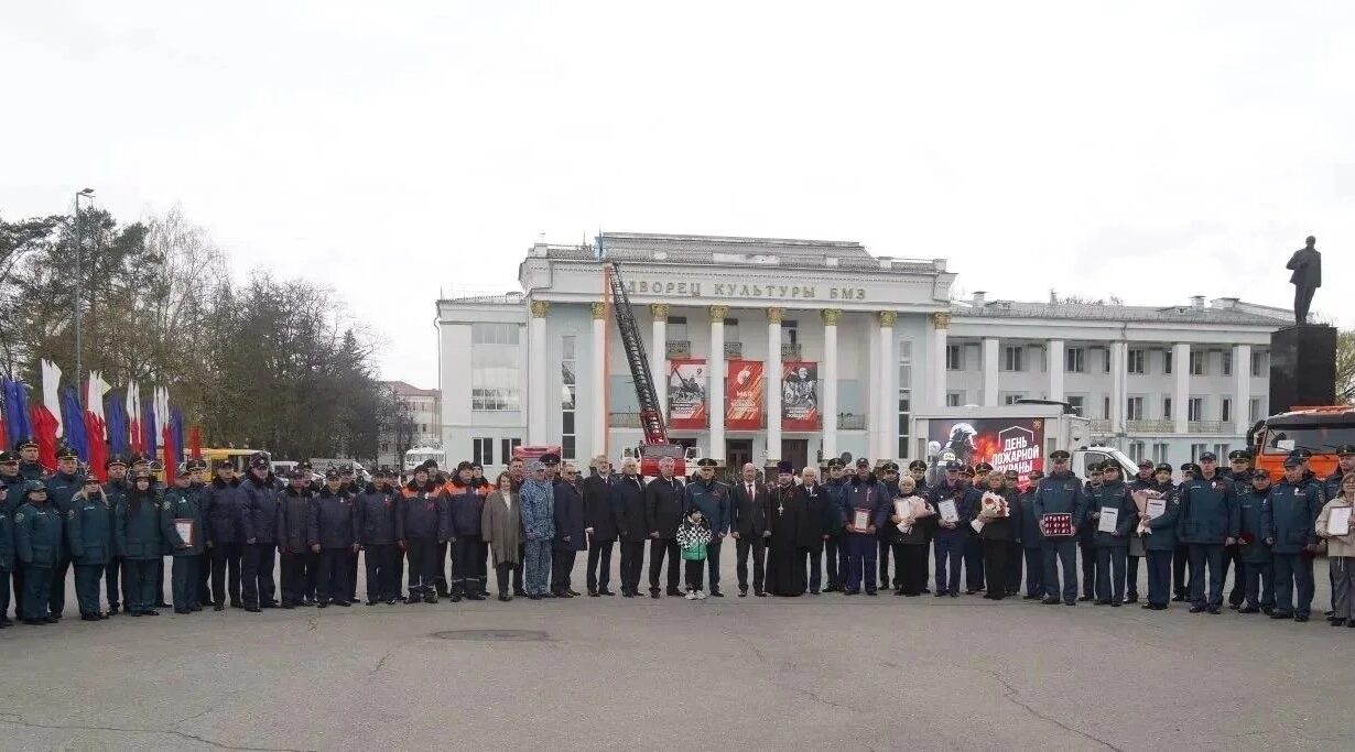Александр Богомаз отметил высокий уровень подготовки пожарных и спасателей Брянской области