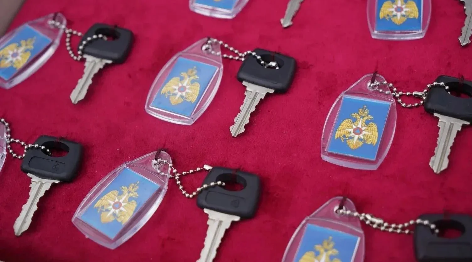 В Брянске состоялось вручение пожарно-спасательной техники