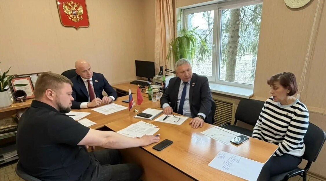 Ремонт дорог, водоснабжение и спил деревьев