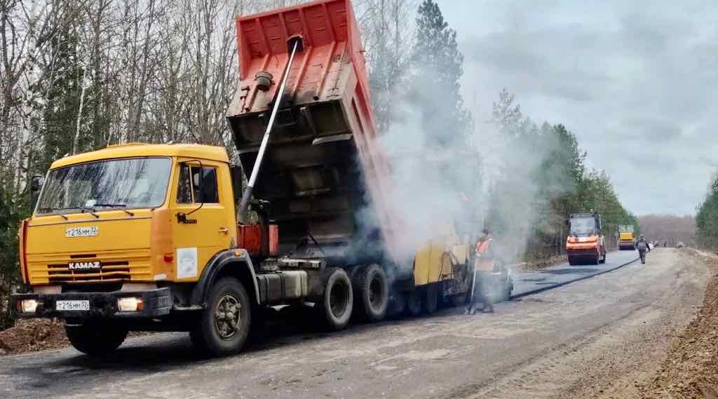 В Клетнянском районе отремонтировали почти 2 км дороги к Павлинкам