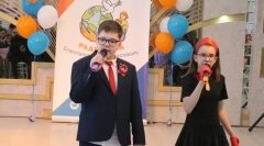 Дуэт исполнил проникновенную песню