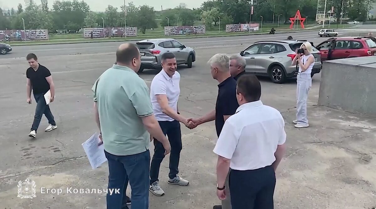Егор Ковальчук посетил подшефный город Брянка Луганской Народной Республики