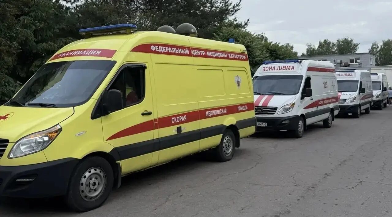 Белорусские медики и бригады Центра медицины катастроф транспортировали пострадавших в Беларусь