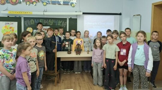 В пришкольном лагере побывал сотрудник музея