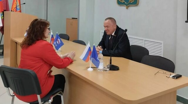 «Единая Россия» помогла семьям участников СВО в Брянском районе