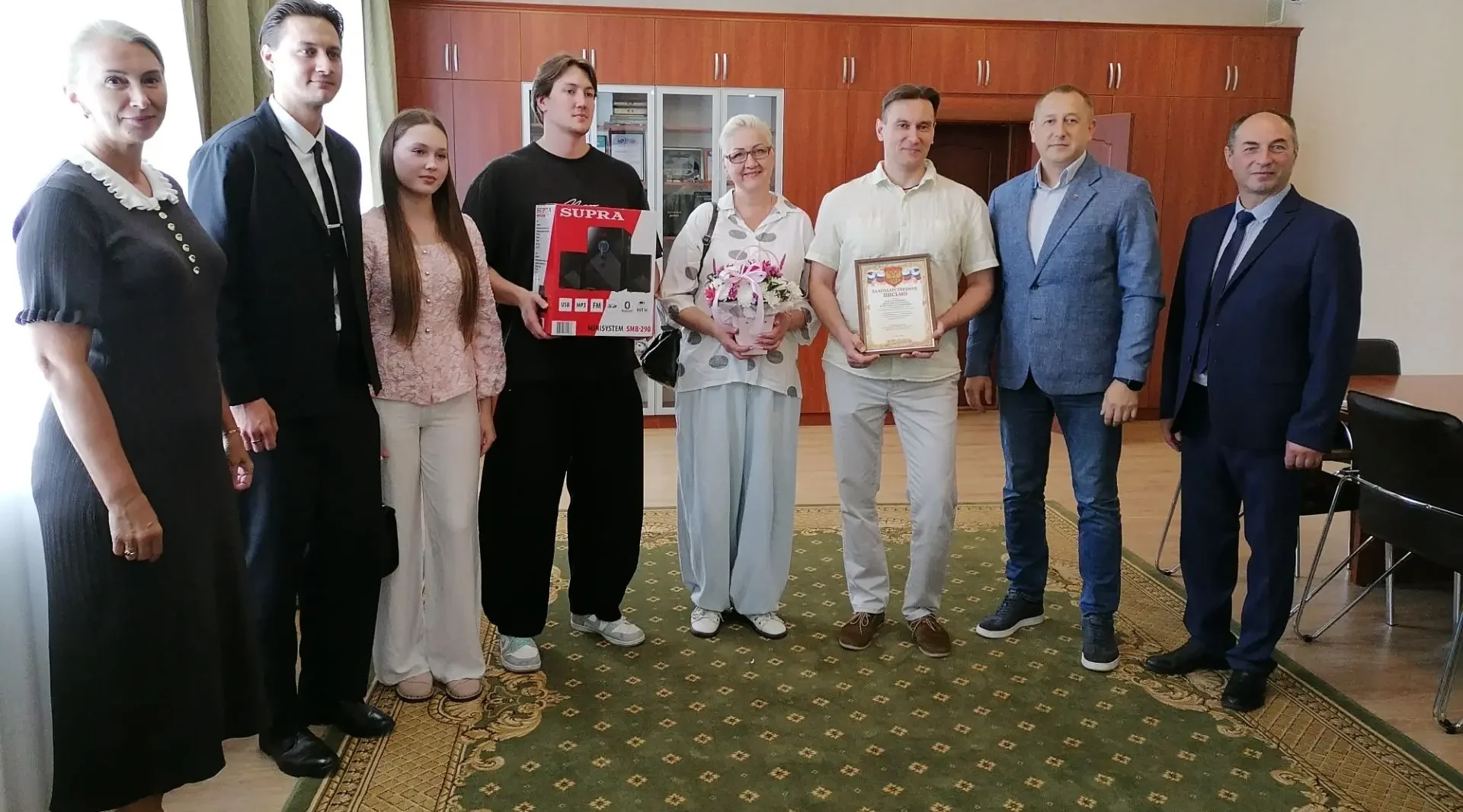За победу в конкурсе и родительский труд