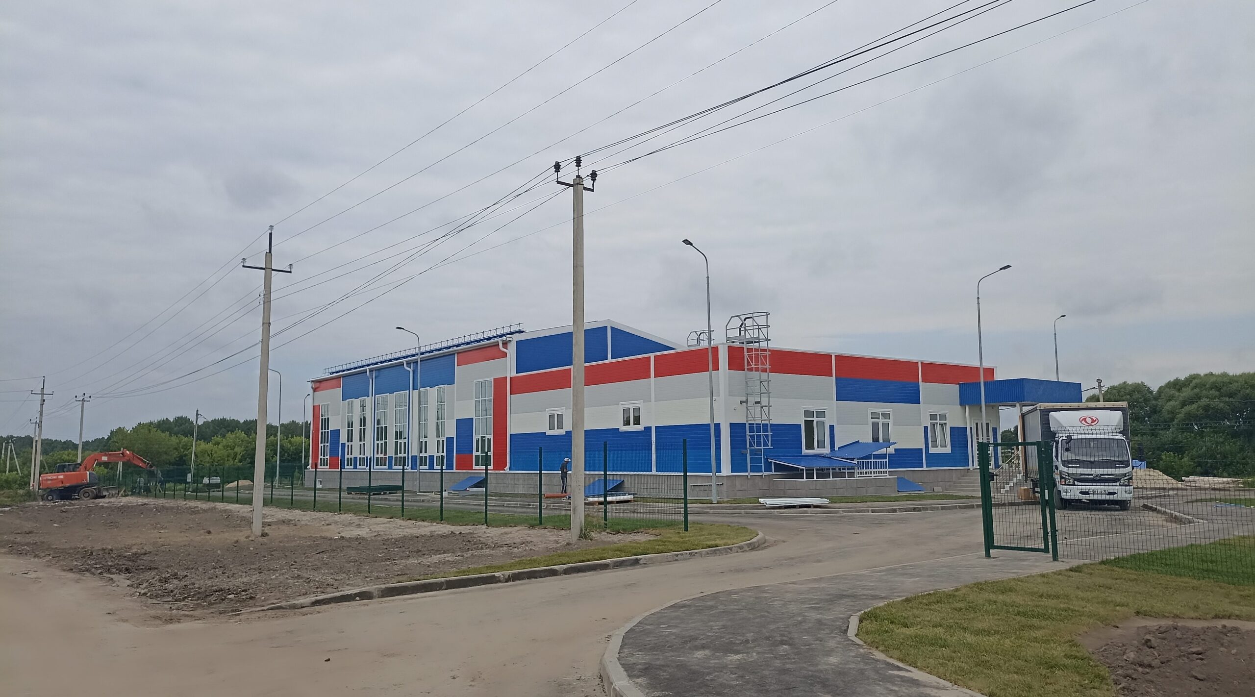 Новый физкультурно-оздоровительный комплекс в Журиничах почти готов