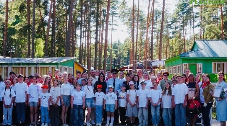 В детском оздоровительном комплексе «Лесной» открылся «Сад дружбы»