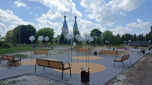 В селе Коржовка-Голубовка благоустраивают общественное пространство