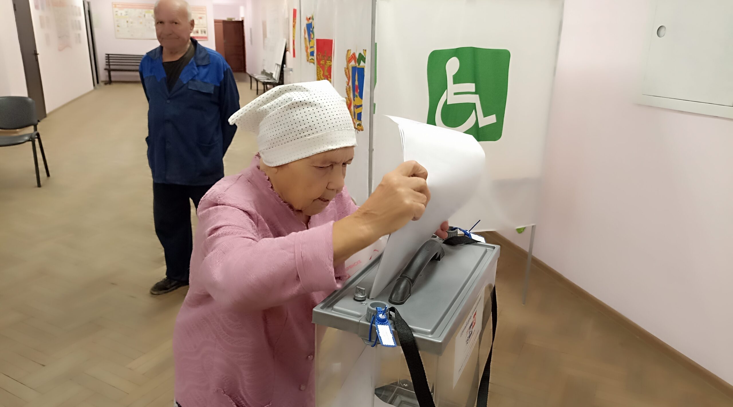 В Брянском районе проходит досрочное голосование