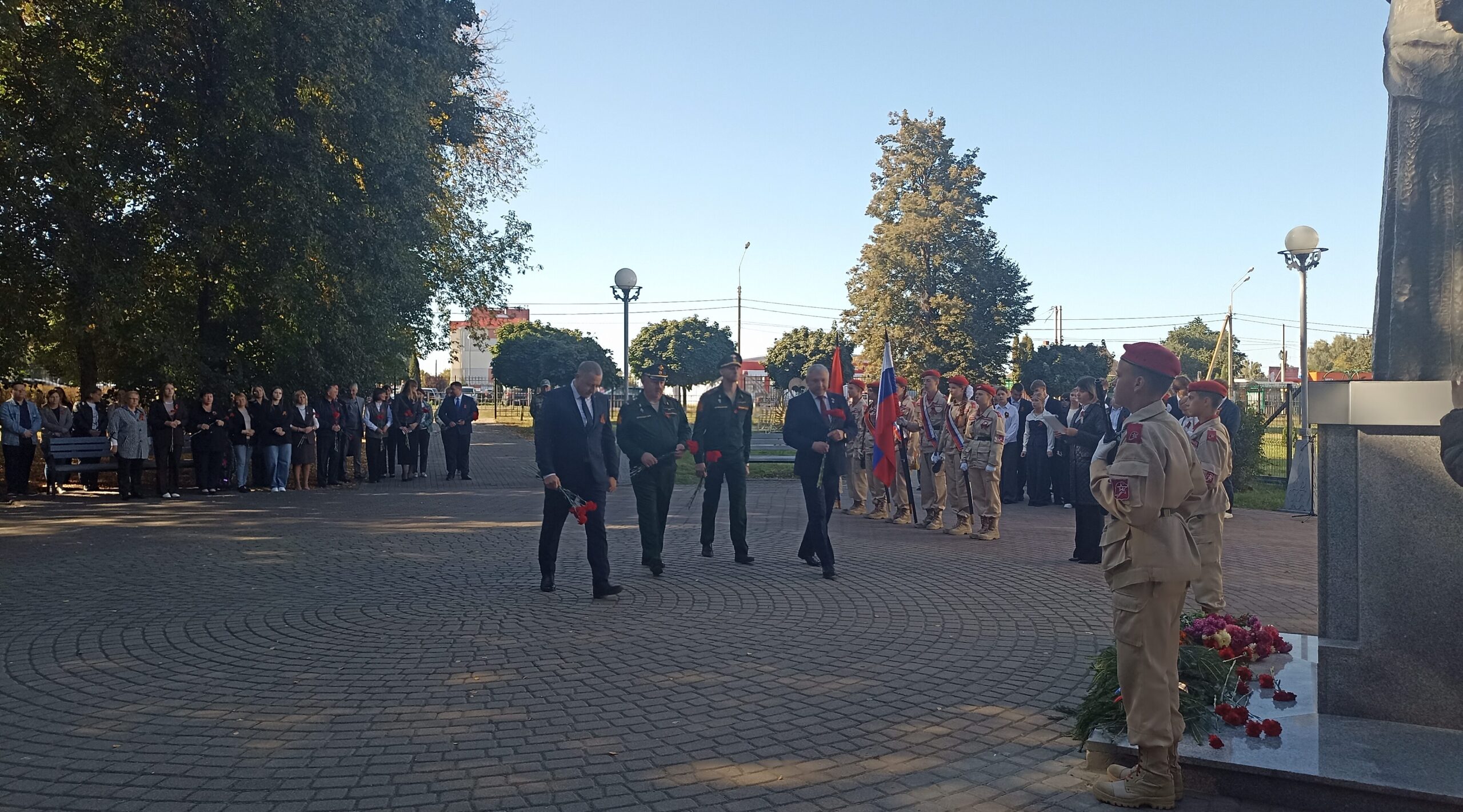 В селе Глинищево почтили память героев