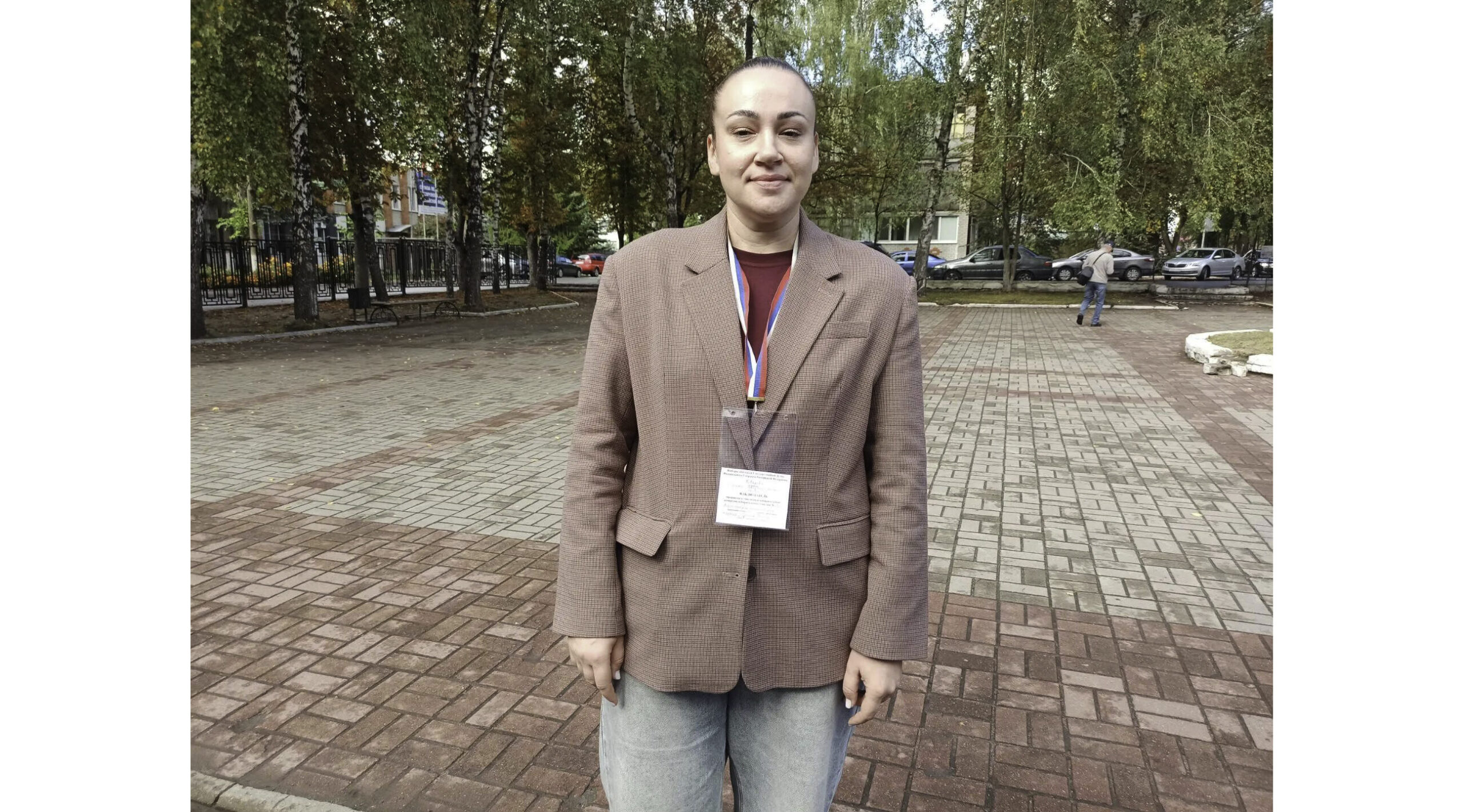 Ход голосования в посёлке Путёвка положительно оценила наблюдатель и многодетная мама